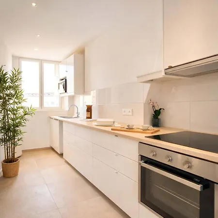Modern Flat Near Bercy 파리